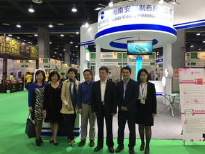 湖南省中醫藥管理局書記黃惠勇蒞臨安邦制藥展位指導，共促企業管理咨詢發展